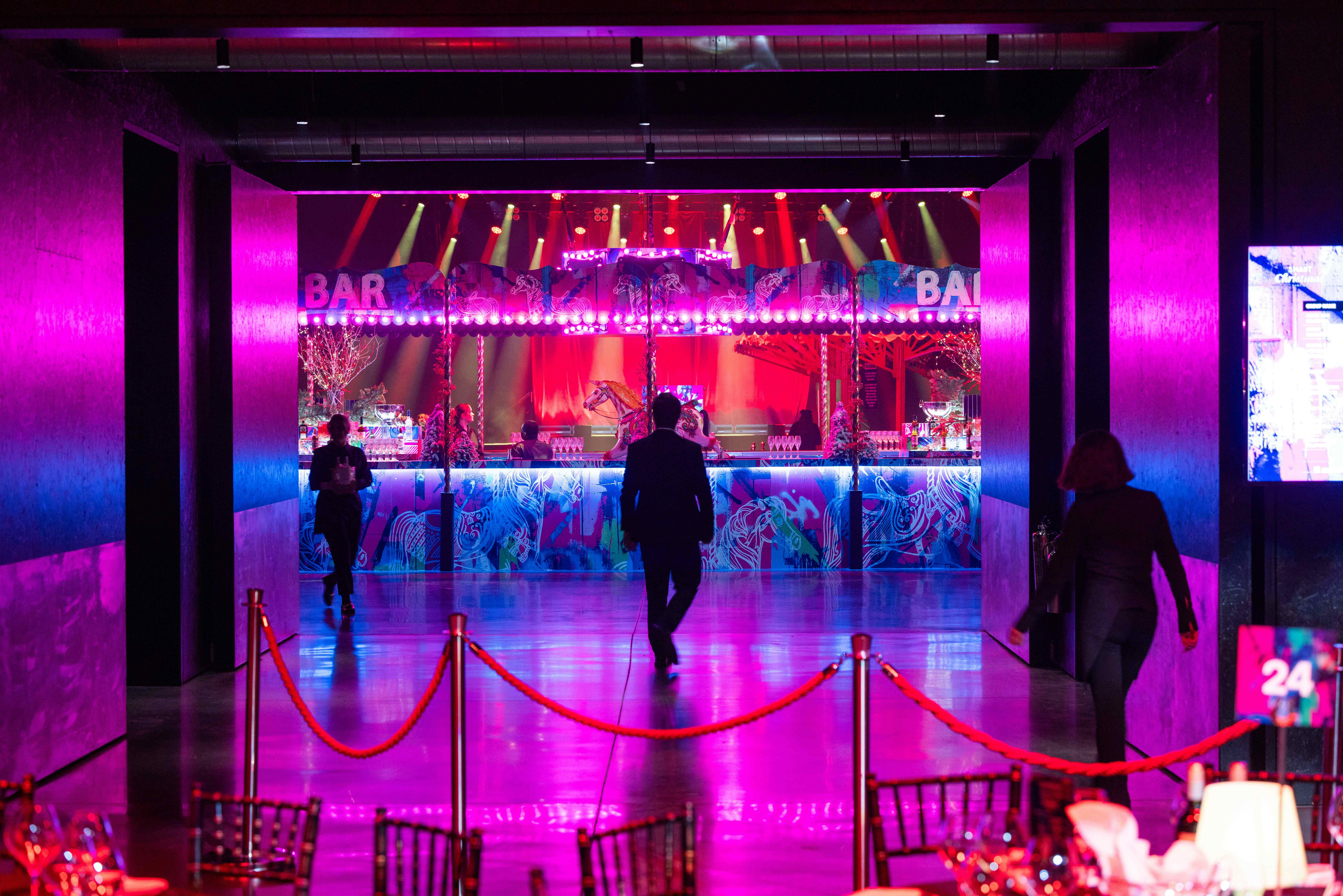 Exclusive Christmas Party, Magazine London